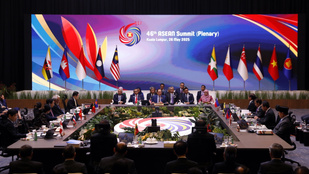 Itt a jövő? Amíg a Nyugat háborúzik, Keleten szuperblokk születik