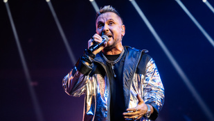 Majka ezúttal a siófoki plázs színpadán borzolta a kedélyeket, az elmúlt napok eseményeire is reagált