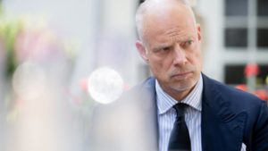 Több mint négy percen át kérdezték, Szalay-Bobrovniczky Kristóf mégsem adott választ