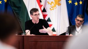 Pénteken hallgatják ki Karácsony Gergelyt