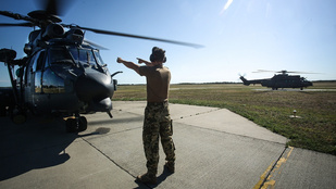 A Magyar Honvédség helikopterekkel segít az albániai tüzek megfékezésében