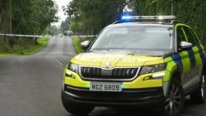 Lövöldözésbe fulladt egy családi viszály Észak-Írországban, hárman meghaltak
