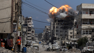 Donald Trump megfenyegette a Hamászt, hogy levadásszák őket