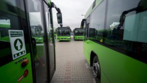 Figyelje a menetrendet, sztrájkolnak a buszsofőrök Pécsett, 450 járat marad ki