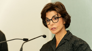 Dagad a botrány Párizsban, korrupcióval vádolják a kulturális minisztert