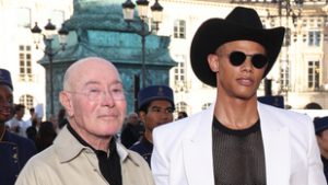 Csúnya válás alakul a híres milliárdos és 50 évvel fiatalabb, erotikus táncos férje közt