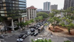 Addig könyörögtek Oprah-nak, hogy megnyitotta magánútját a cunami elől menekülőknek Hawaiin