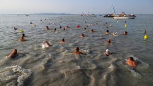 Újra elhalasztották a Balaton-átúszást
