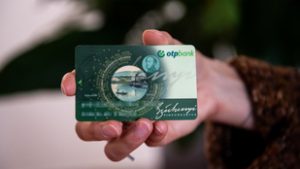 Elárulta a kormány, hogy mennyi pénzt akar kipumpálni a Széchenyi-kártyákon keresztül