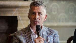 Rákay Philip tagja egy privát angol elitklubnak, nem kerülhet be akárki
