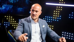 Tarjányi Péter kitette „az elmúlt 3 év legfontosabb posztját”, és ismét odaszúrt Orbán Balázsnak