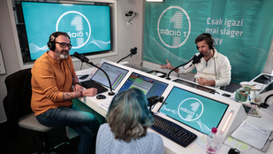 Meztelenül fotózták le Sebestyén Balázst és Rákóczi Ferit