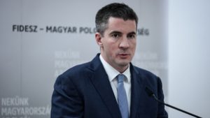 Kocsis Máté szerint Magyar Péter ordas hazugságokat beszél, de a politikus beszólt a 444-nek és a Telexnek is
