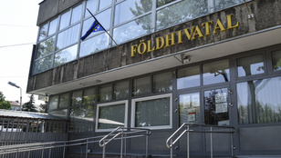 Az Otthon Start Program elindulásával egy időben leállnak a földhivatalok Budapesten