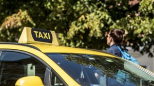 Lecsapott a BKK a taxisokra, 89 szabálytalanságot találtak a Sziget Fesztivál alatt