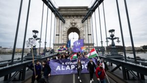 Felfüggesztett börtönbüntetést kaphatnak a Momentum aktivistái, a párt szerint az ügyészség lépése aránytalan