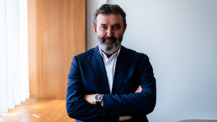 Vadul osztja a szakma Palkovics László videóját: Egy új világ kapujában van a nemzet