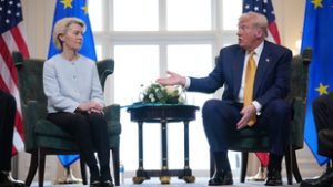 Donald Trump ismét figyelmeztetett, magasabb vámtarifát vetne ki az EU-ra