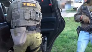 A TEK csapott le arra arra a rimóci férfira, aki életveszélyesen megfenyegetett egy nyomozót