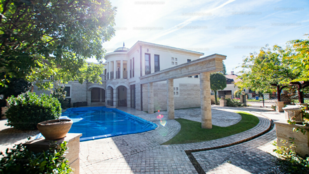 Külföldi érdeklődői is vannak Balogh Levente 790 milliós luxusvillájának