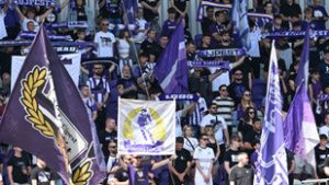 A lelátón volt szükség a mentősök segítségére az Újpest futballmeccsén