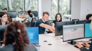 Már születéskor eldőlhet minden, sokszor a diploma sem ad esélyt