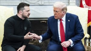 Váratlanul bejelentették, hogy Donald Trump megbeszélést tart Volodimir Zelenkszkijjel szerdán