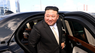 Ízekre szedték Kim Dzsongun luxusüdülőhelyét, a helyszínen komplett színházi előadást találtak