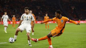 A magyar válogatott védőt Svájcból és Franciaországból is csábítják