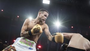 Istenes Bence szétkapta a ringben Varga Viktort