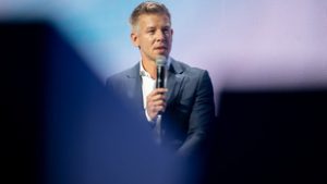 Magyar Péter szerint Tarjányi Péter „nem létező harmadik útról kamuzik”