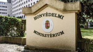 Figyelmeztet a Honvédelmi Minisztérium, külföldi katonai konvoj halad át Magyarországon