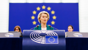 Ursula von der Leyen védelmébe vette a Trumppal kötött vámtarifa-megállapodást