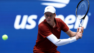 Könnyed ujjgyakorlat volt a belépő a világelső Jannik Sinnertől a US Openen