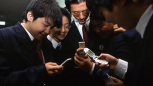 Dél-Koreában betiltják a mobiltelefonok használatát az iskolákban