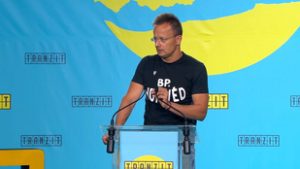 „Az alpárinál bunkóbb módon mondták el, hogy mi a jó izét képzelünk magunkról” – óriási balhé lett Orbán Viktor útjaiból