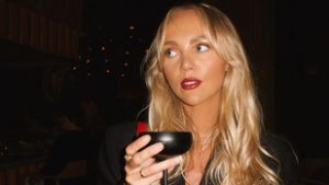 Machetével kergették meg az OnlyFans-sztárt, aki egy nap alatt több mint 500 férfival szexelt