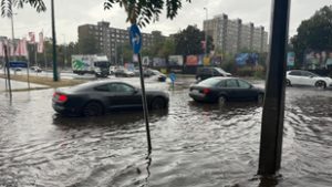 Özönvízszerű esőzés söpört végig az országon szombaton, Budapesten mintegy 80 esetben riasztották a tűzoltókat