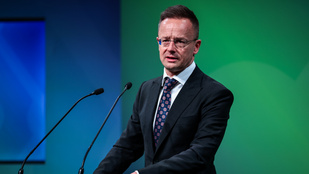Szijjártó Péter: Magyarország nem akarja, hogy az Európai Unió harcban álljon