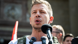 Magyar Péter felköszöntette a Viktorokat és a Lőrinceket
