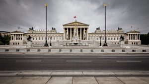 Ausztriában fél év börtön várhat azokra, akik kéretlenül küldenek képet a nemi szervükről
