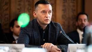 Rogán Antal módosítaná a nemzetbiztonsági szolgálatokról szóló törvényt