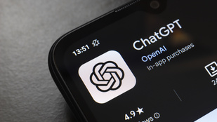 Öngyilkosságba hajszolt egy tinédzsert a ChatGPT, változtat a cég