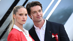 Megházasodott Patrick Schwarzenegger, rég nem látott sztárparádét hozott a lagzi