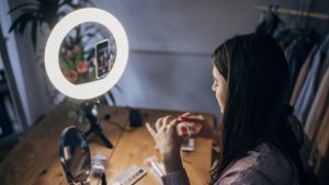 Egy friss tanulmány szerint így nézhetnek ki 2050-re az influenszerek, hogy egy kiflit is nehéz lenne eladni az arcukkal