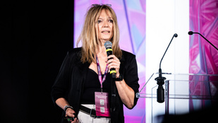 Újra csecsemőt csinál belőlünk a mesterséges intelligencia, és erről a szülők is tehetnek