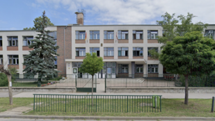Elítélte a bíróság a tanárt, aki mogyorós sütit adott egy gyereknek