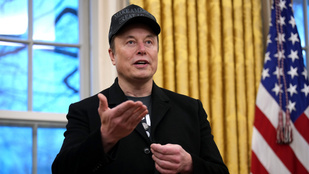 Már nem Elon Musk a világ leggazdagabb embere, váratlanul előzött egy milliárdos
