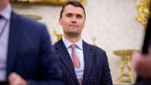 Meghalt a 31 éves Charlie Kirk, Donald Trump egyik legnagyobb szövetségese, akire egy rendezvényen lőttek rá