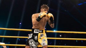 Miller Dávid orrtörés után visszatért, nem akármilyen bunyóval győzte le Richter Józsefet